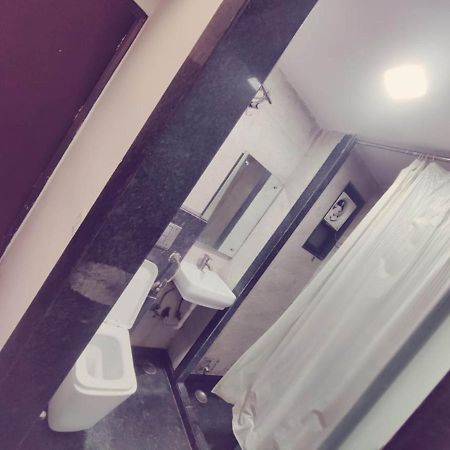 Hotel Saya Deluxe Near New Delhi Railway Station ' Bagian luar foto