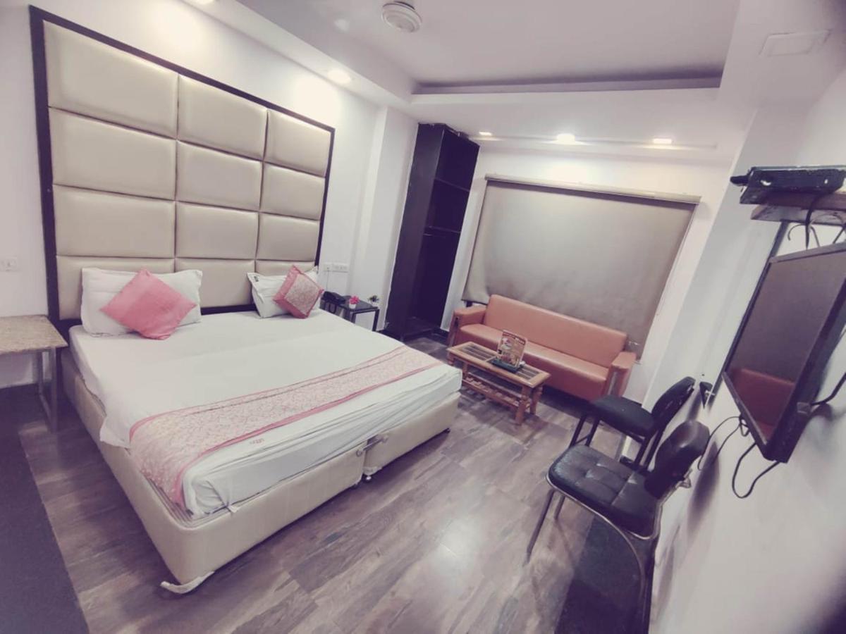 Hotel Saya Deluxe Near New Delhi Railway Station ' Bagian luar foto