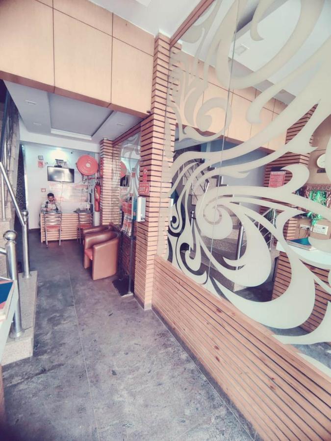 Hotel Saya Deluxe Near New Delhi Railway Station ' Bagian luar foto